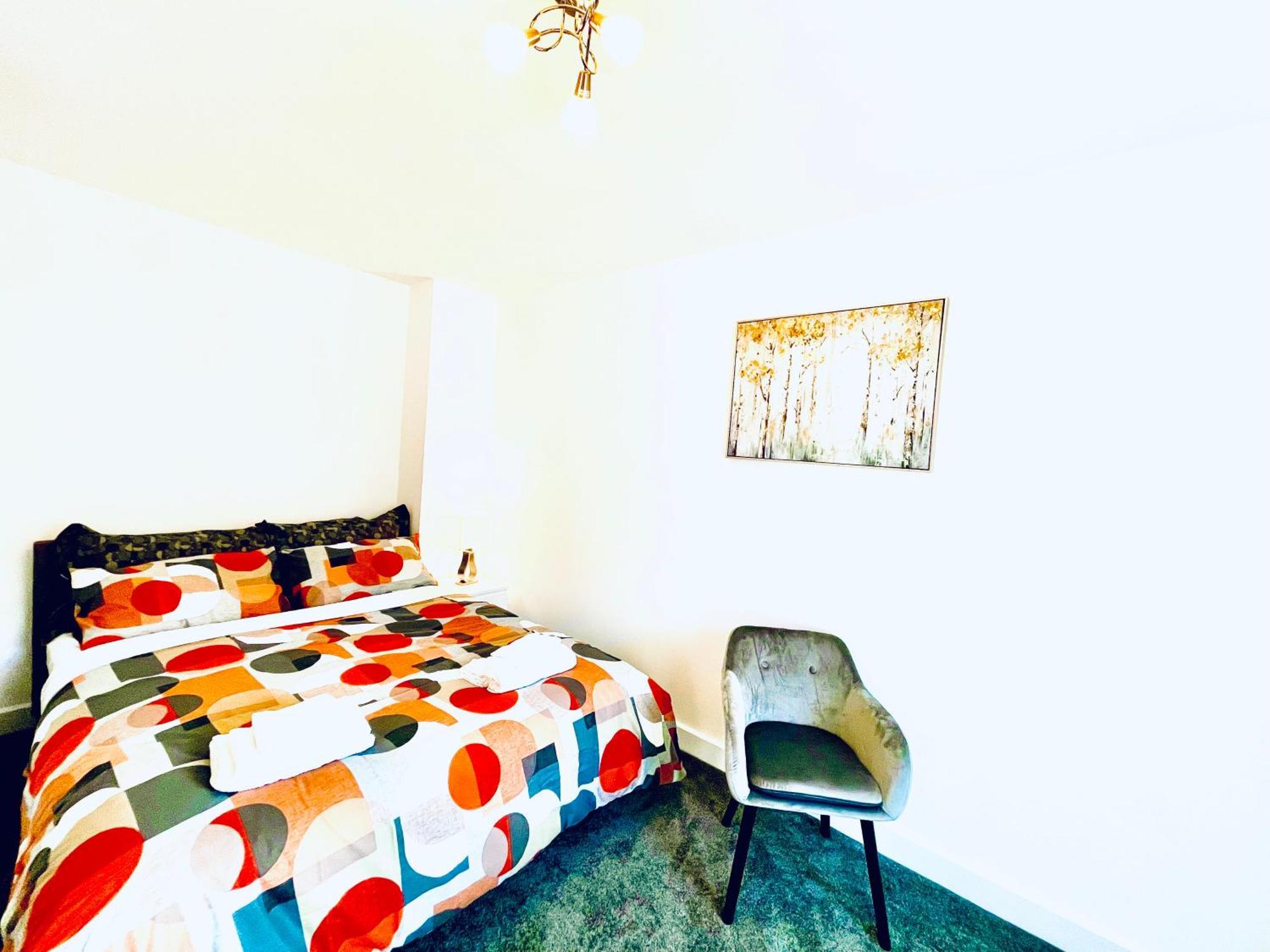 韦克菲尔德Modern Townhouse, Sleeps 4 With Parking公寓 外观 照片